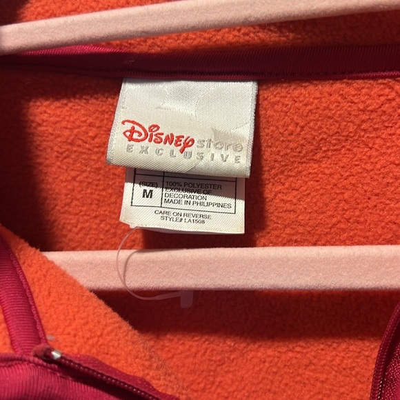 EUC Winnie the Pooh fleece. Size m - Picture 3 of 4